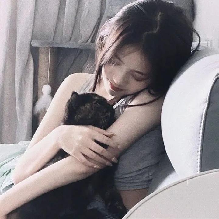 只因你是女子海报