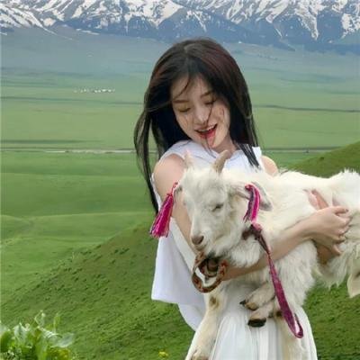 云后的太阳海报